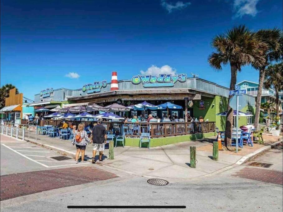 In The Center Of Gulfport, Min Away From The Beach! Sint-Petersburg Buitenkant foto